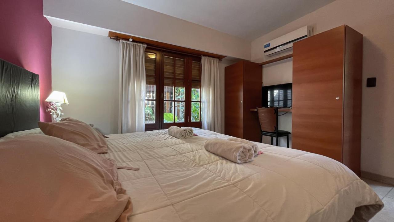 Petit Hotel El Alcanfor Funes Buitenkant foto